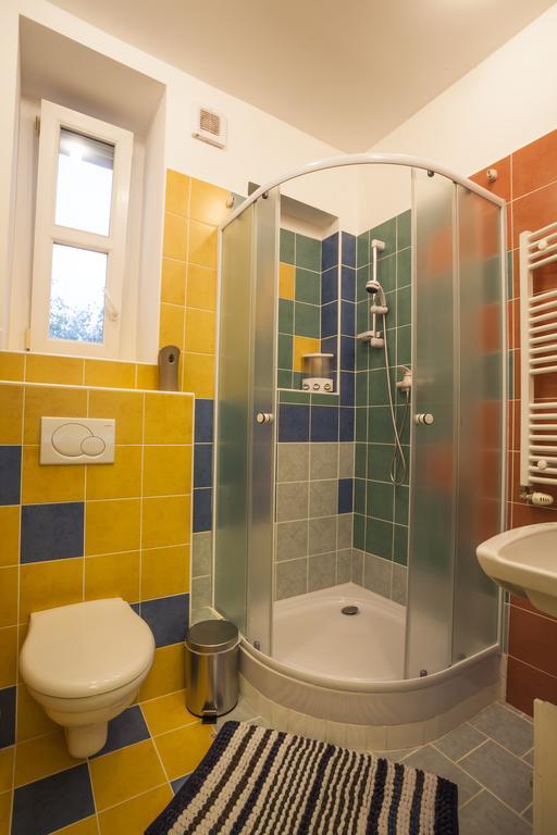 Luxury Air-Conditioned Rooms In Old Town Bratislava Exterior foto